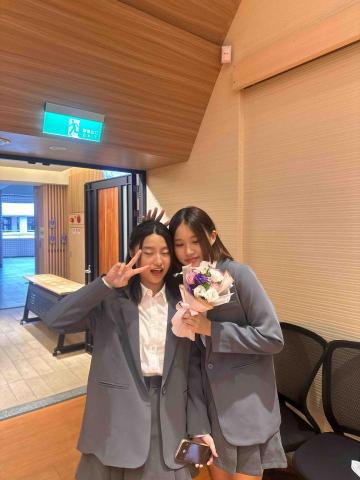 Hazel - 全英文成果發表會結束後的照片！