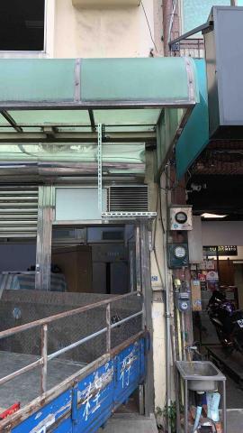 建凱工業冷凍空調 - 營業冰箱散熱鰭外移工程。