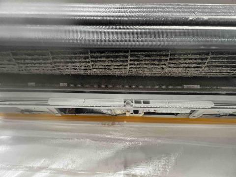 捷芯專業清潔 - 未拆風股（清洗前）