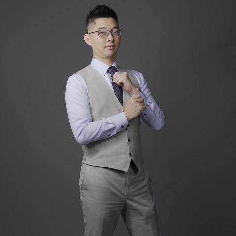 提供麥寮公墓服務的專家王世豪