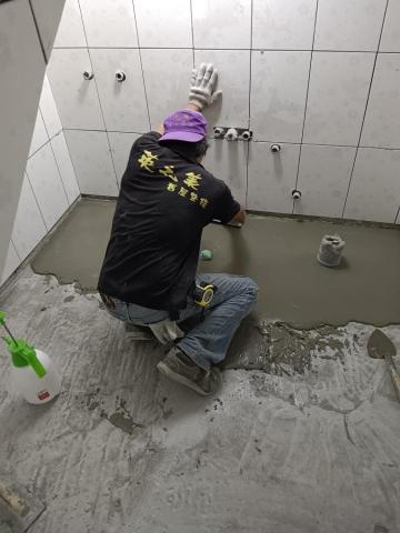 英之美舊屋整修工程 - 無障礙浴廁水瀉坡度我會抓大一些