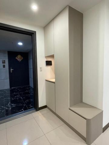 新雅家具有限公司 - 木芯板系統櫃