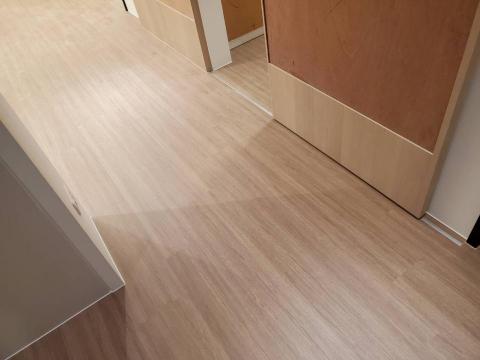 鴻達地板企業有限公司 - 