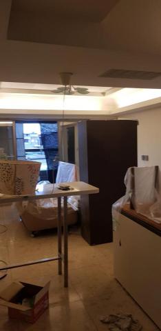 大有油漆 - 很多因牆壁，天花因原漆面年久汚損翻新縱然有擺設的家具廚櫃，一次性翻新，多年受用。