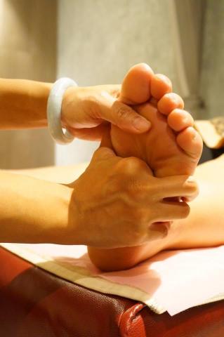 3E津教練 - 腳底按摩