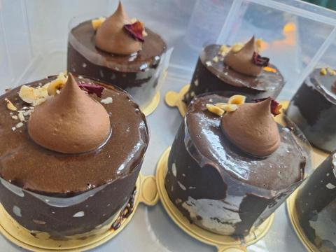 Delices de France 荻莉絲法國手工甜點 - 可可慕斯蛋糕