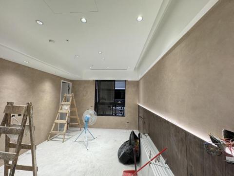 家油塗裝 - 七期聚合發 天花板得利純白 牆面特殊漆 塔圖