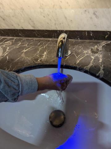 瑞興工作室 - 感應式水龍頭