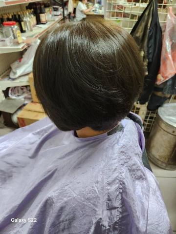 弘成佰元剪髮 - 