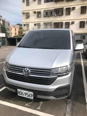 專業包車、機場接送、商品運送、寵物保姆 - 2023全新T6.1九人座