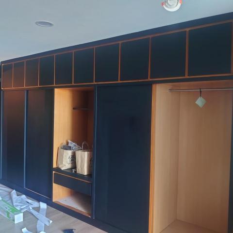 修家工程 - 貼貼貼