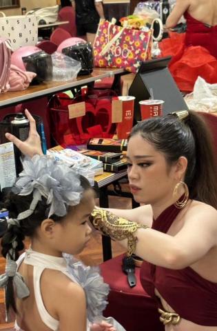 黃姳瑄（帽帽彩妝造型） - 國標妝髮和小朋友的妝髮造型