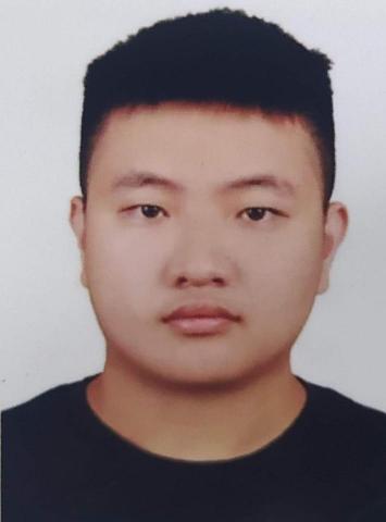 提供高中化學服務的專家簡翊帆