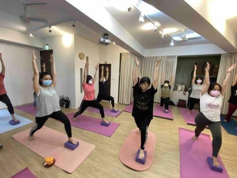 Chin.yoga - 企業包班課程 Chin.yoga - 企業包班課程