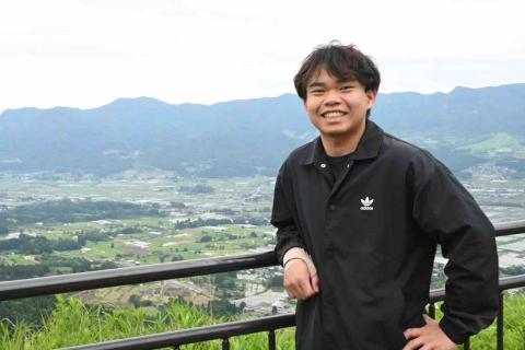 提供2002股價服務的專家廖冠彥