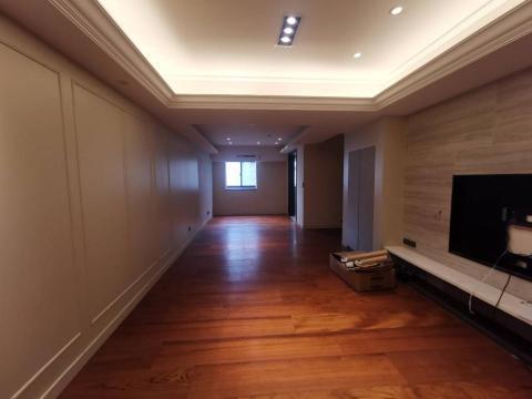 李嘉芸 - 影片連結:
https://youtu.be/IHWnTt7P2Aw
?分享文:
??以下影片是今年2月份取得得法拍屋
地點:桃園區大業路,屋齡:24年
?不用懷疑,就是附上高檔裝潢,前屋主無任何破壞且自行將房子整理乾淨?
??大家看看這樣漂亮的房屋,不要懷疑它就是法拍取得
??投資用低於市價標到漂亮的房子,自住客可以撿到便宜又大碗的房子—這就是法拍屋迷人的地方
?快拋開您對法 李嘉芸 - 影片連結:
https://youtu.be/IHWnTt7P2Aw
?分享文:
??以下影片是今年2月份取得得法拍屋
地點:桃園區大業路,屋齡:24年
?不用懷疑,就是附上高檔裝潢,前屋主無任何破壞且自行將房子整理乾淨?
??大家看看這樣漂亮的房屋,不要懷疑它就是法拍取得
??投資用低於市價標到漂亮的房子,自住客可以撿到便宜又大碗的房子—這就是法拍屋迷人的地方
?快拋開您對法