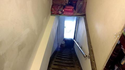 趙芳富   添富修膳工程 - 油漆工程牆面上贴纖維網加上底漆面漆