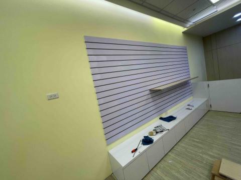 李承傑 - 部分油漆未乾（施作後）