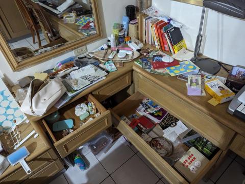 整理師Penny - 臥室櫃體整理（整理前）