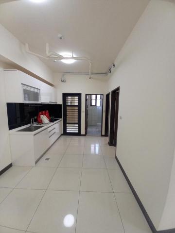 秝研油漆 防水工程 - 新竹縣竹北市，社區：蔚藍雅築，全室虹牌乳膠漆（百合白）不含天花板+除霉+防水+浴室矽立康，施工前