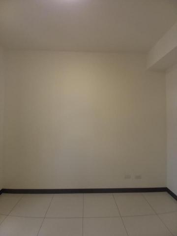 秝研油漆 防水工程 - 新竹縣竹北市，社區：蔚藍雅築，全室虹牌乳膠漆（百合白）不含天花板+除霉+防水+浴室矽立康，施工前