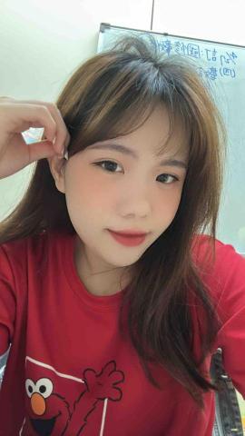 提供dcard寫手服務的專家Momo