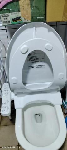 育智居家水電裝修 - 客戶安裝更換免治馬桶座