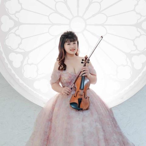 提供音樂課服務的專家Liti Lo