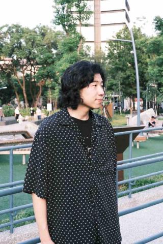 提供廣告代理商服務的專家Howard