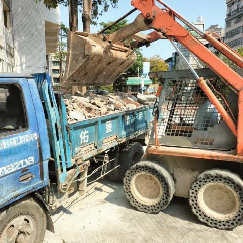 金水修膳工作室 - 清運廢棄物