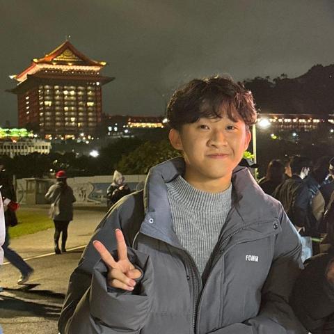 提供經營管理服務的專家林昱丞