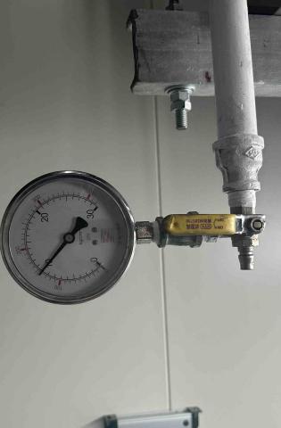 鄭周庭 - 消防水施工試壓