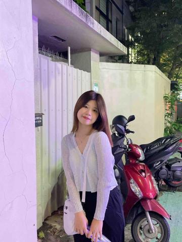 提供包包背帶斷掉服務的專家李柔恩