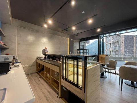 新煜室內設計 - 商空規劃 設計施工