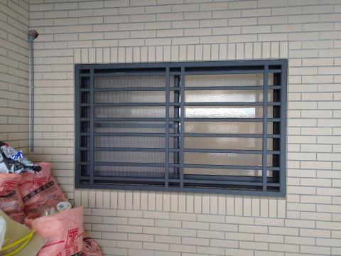 璟昕鋁門窗 - 鋁防盜平窗