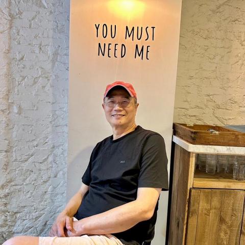 提供大提琴服務的專家L V