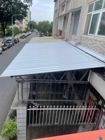 釧灃工程行 - 鐵皮更新