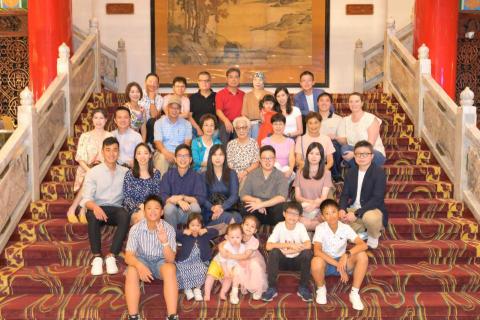 攝相豬 -  攝相豬 -
