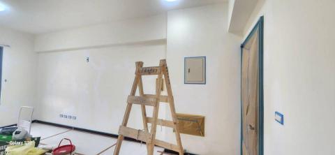 秝研油漆 防水工程 - 新竹縣竹北市，社區：蔚藍雅筑，全室虹牌乳膠漆（百合白）不含天花板+除霉+防水+浴室矽立康，施工中