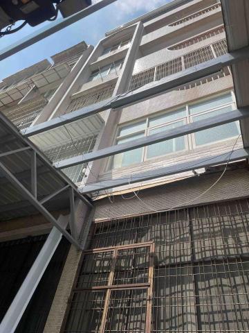 釧灃工程行 - 拆鐵皮