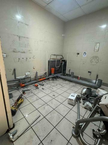 賴威銍 - 廁所管路更換