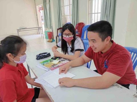 鍾承佑 - 當任胡志明市台灣學校第一屆教育服務英文組總召
