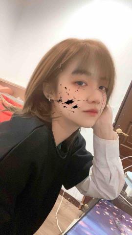 提供模特兒服務的專家Chen Yi Wen