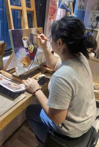 王玉莞 - 咖啡廳委託油畫訂製，專家手繪現場