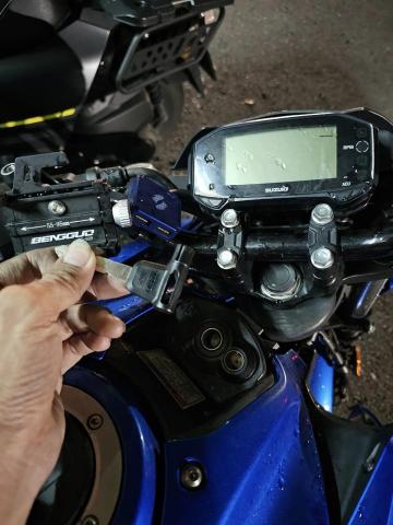 大安鎖印店 - 鈴木小霸王Suzuki GSX-S150
S版鑰匙啟動版 小阿魯鑰匙全丟無樣配鎖