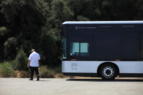 Yankai呱呱（呱呱攝影） - 朋友開公車工作休息時間