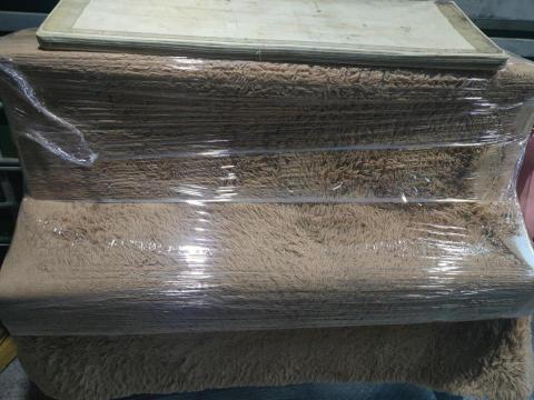 子逸通運 - 鋼琴棉被內外膠膜防護