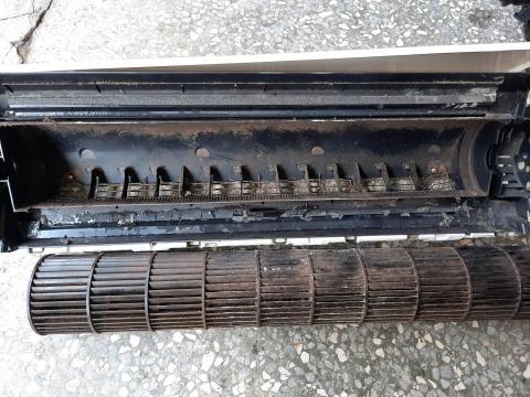 阿仁  ~冷氣 ~洗衣機~清潔保養 - 風鼓 水盤髒污