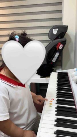 小提琴、鋼琴、音樂律動團體班 - 幼幼班初學鋼琴