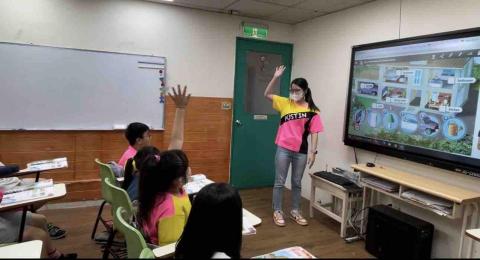 Anny李珮伶 - 兒童美語授課